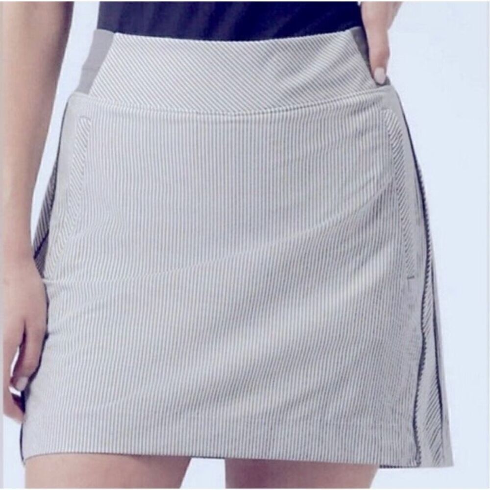 Athleta Brooklyn tennis skirt size 10 athletic lined striped grey